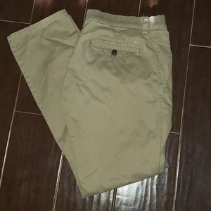 Pants/khakis